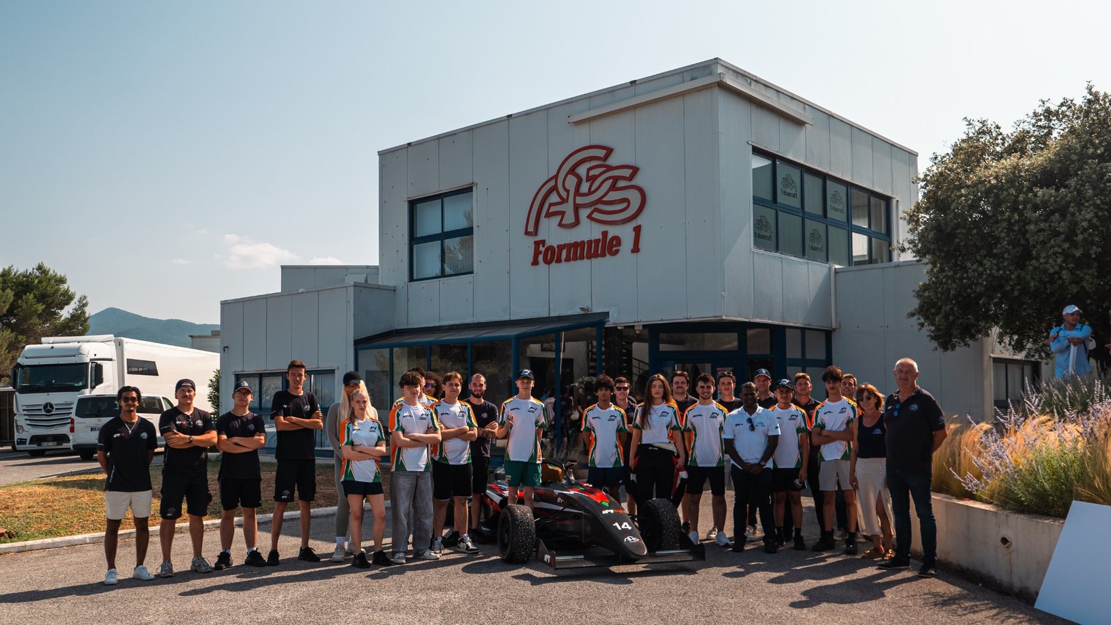 Race Image 3